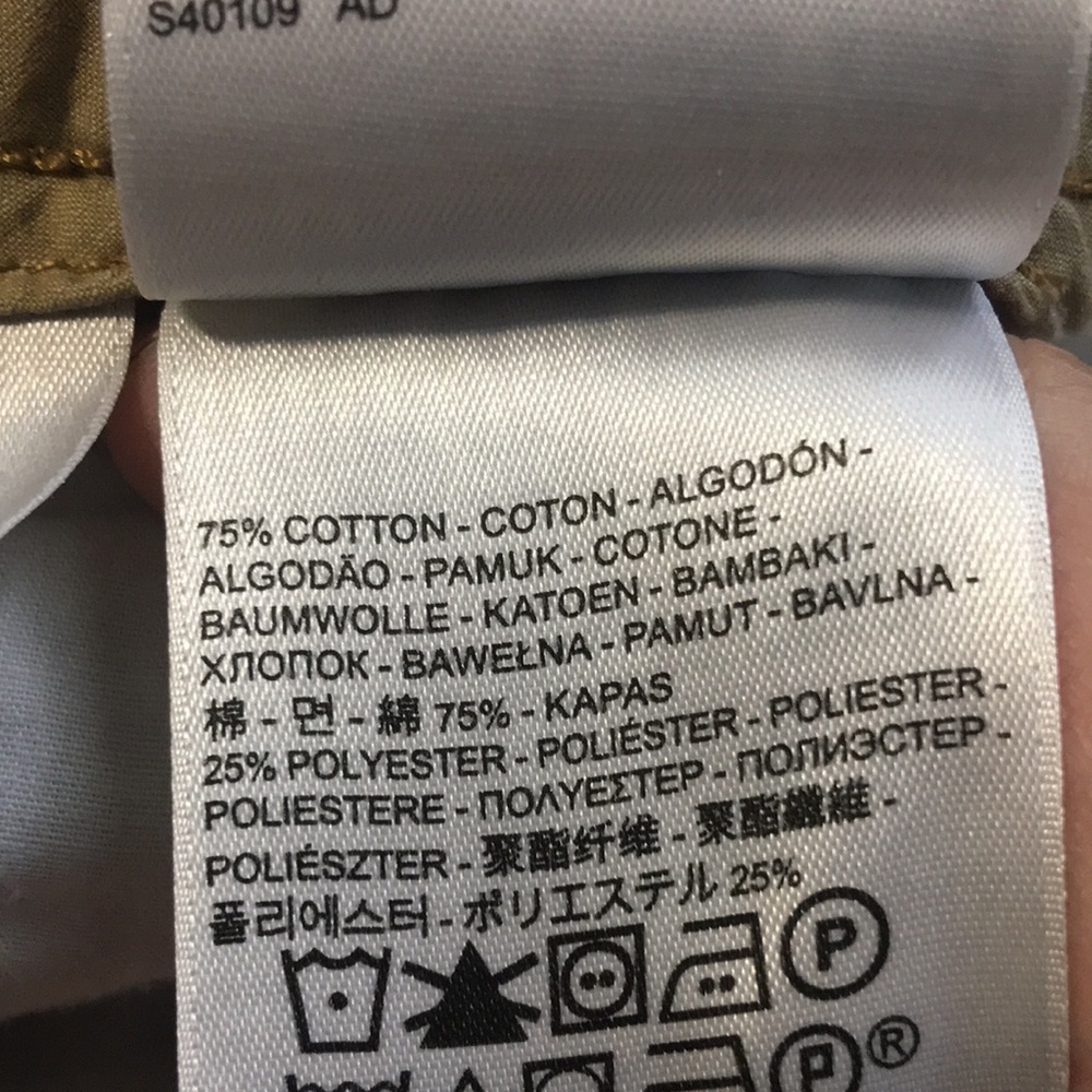 Levi’s Khaki Cargo Shorts 36W - Picture 10 of 10